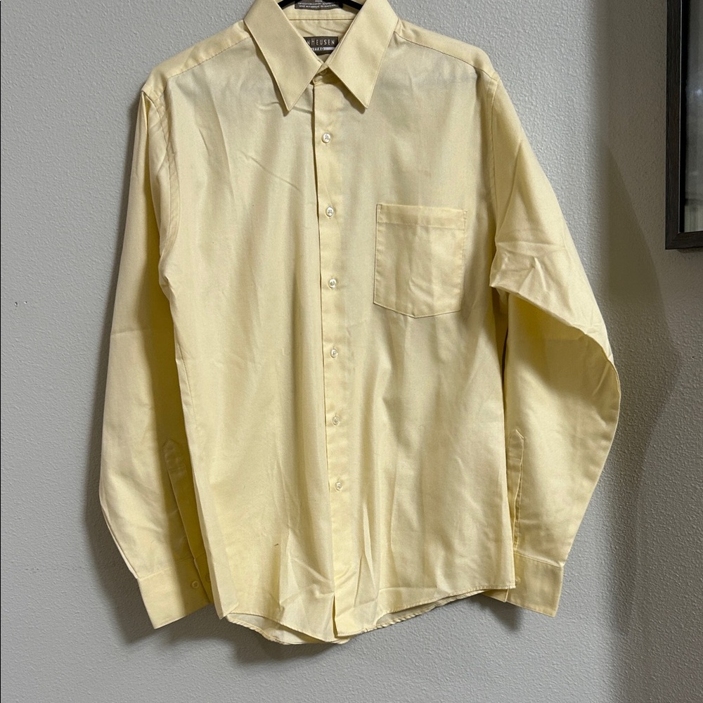 Van Heusen Soft Yellow Men's Dress Shirt